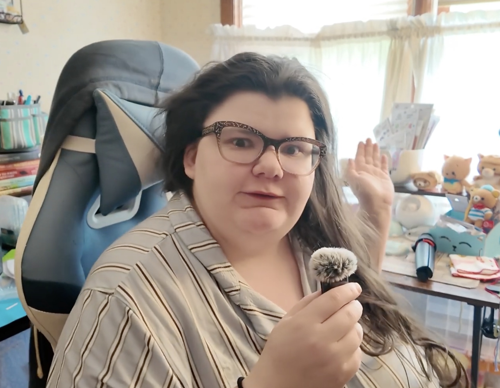 Jennifer welcoming you to her Creative Corner